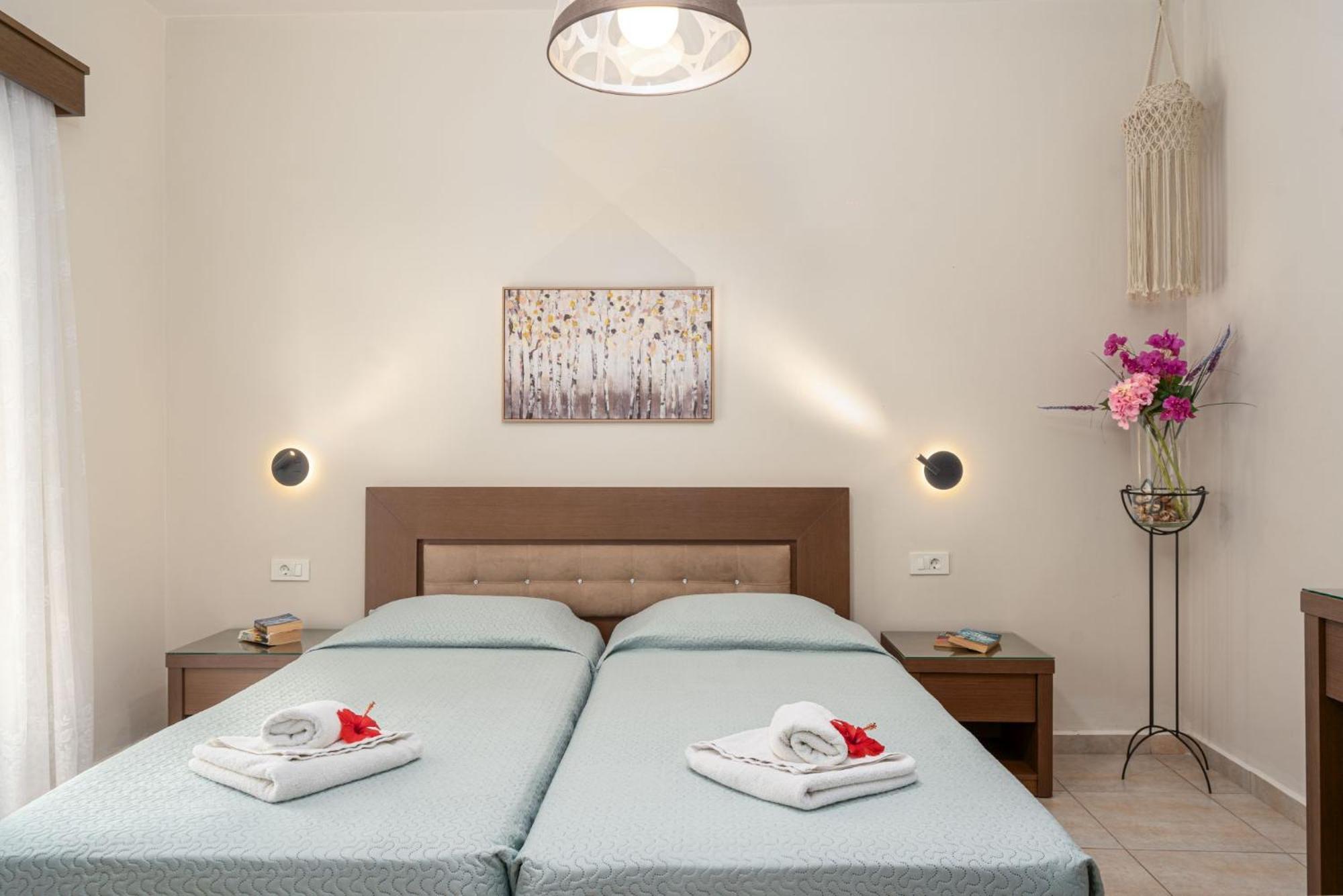 Stathis Beachfront Luxury Rooms Kalamákion Camera foto